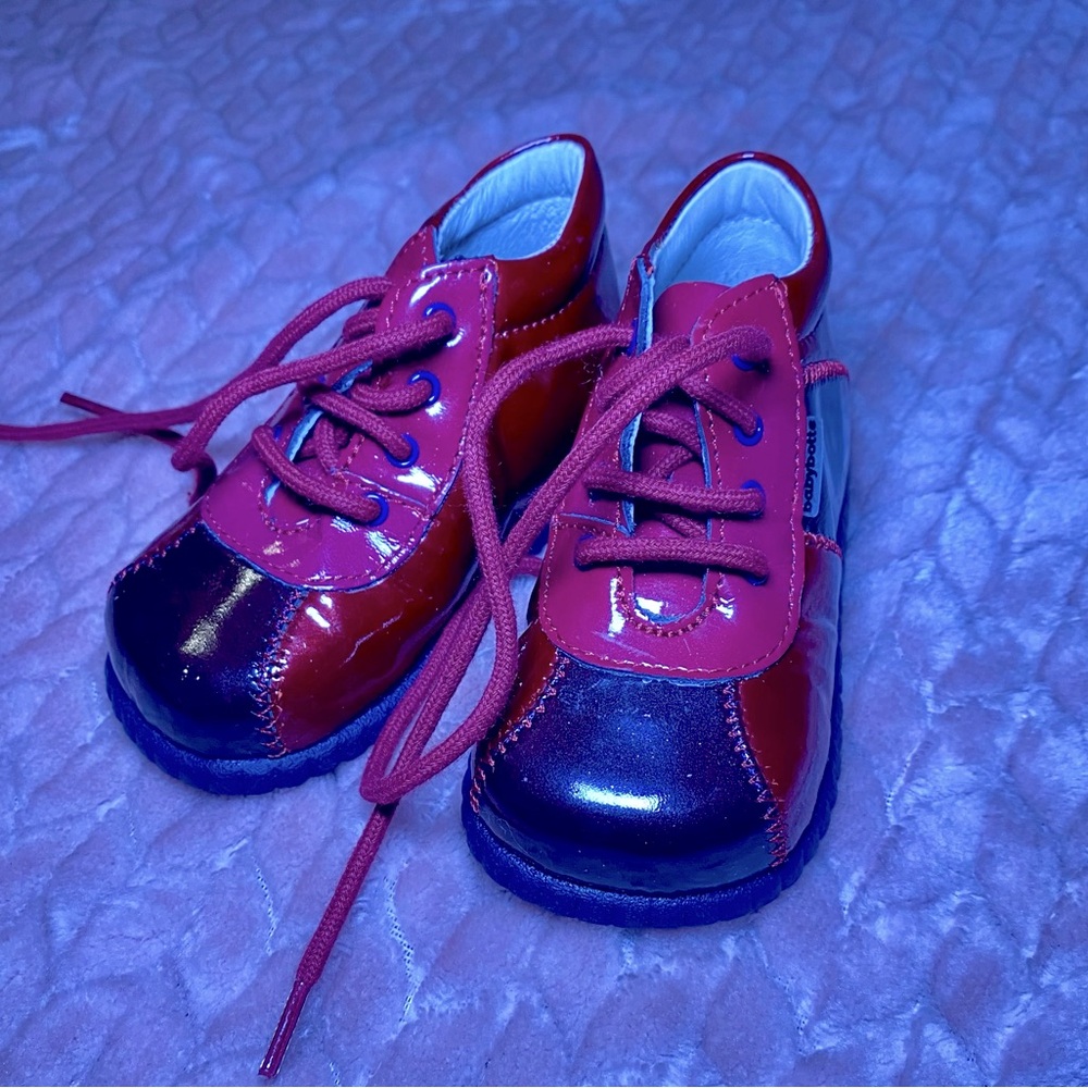VGUC Babybotte Pink/Red/Purple Lace Up Shoes Wide Toe Box French Patent Leather